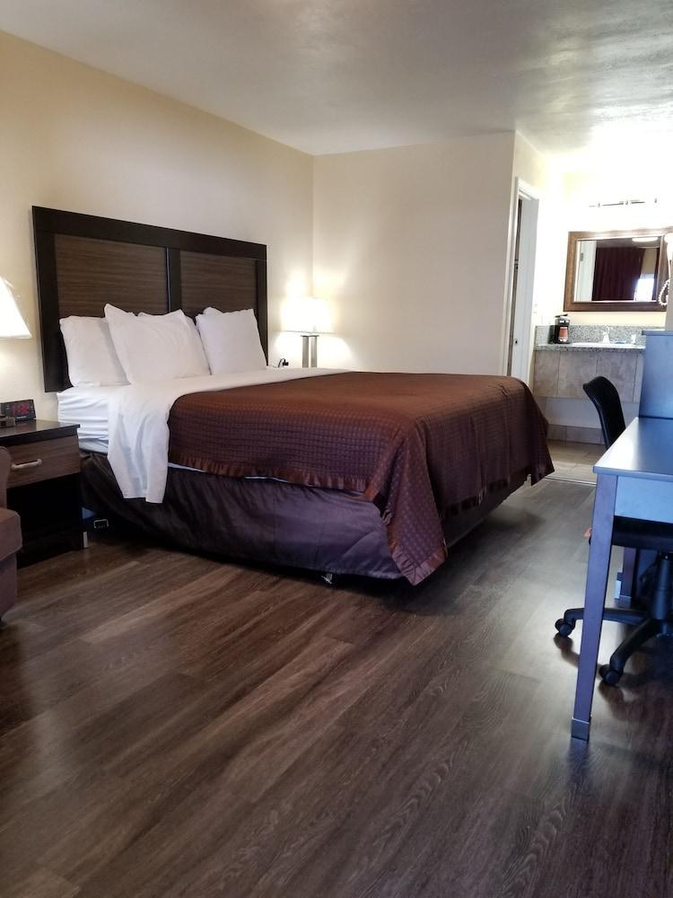 Rodeway Inn Medford South I-5 Esterno foto