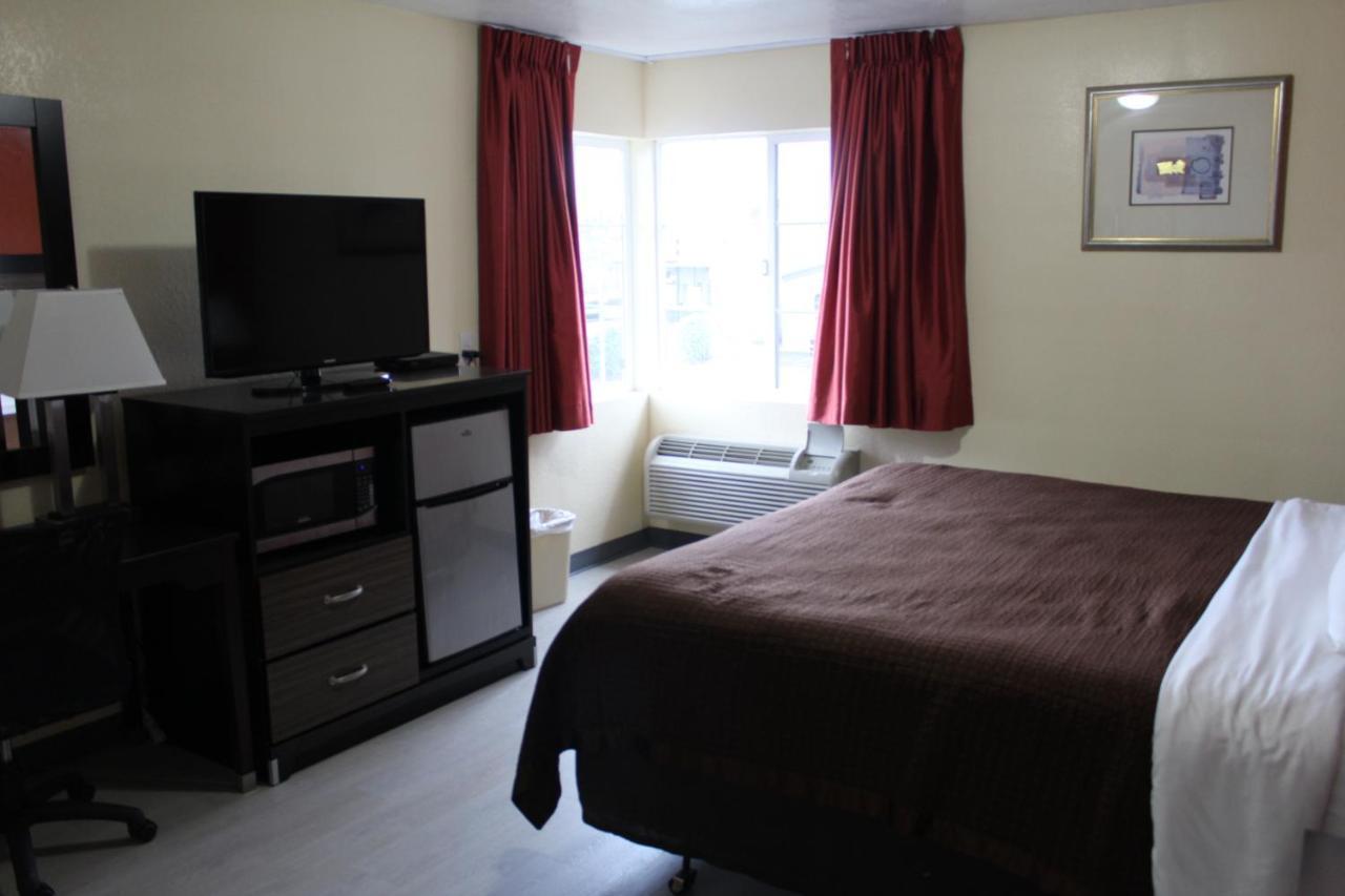 Rodeway Inn Medford South I-5 Esterno foto